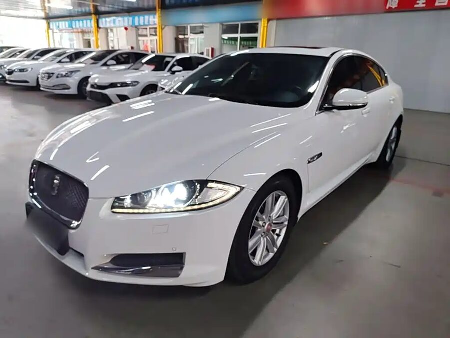 Jaguar XF, 2015 — фото продавца с che168
