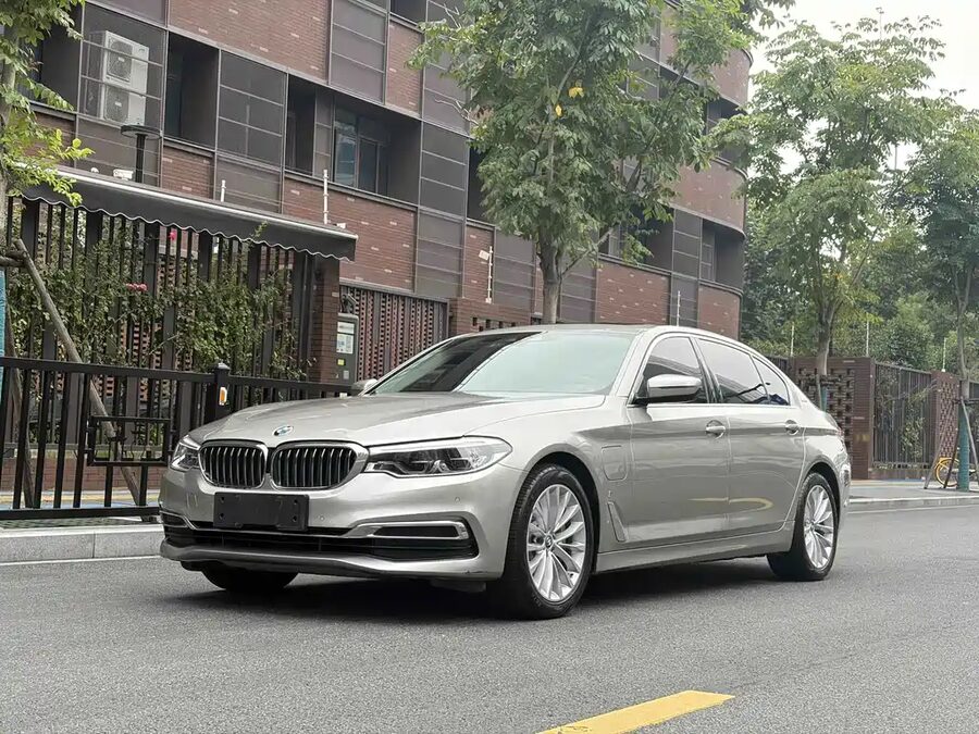 BMW 5 Series New Energy, 2019 — фото продавца с che168
