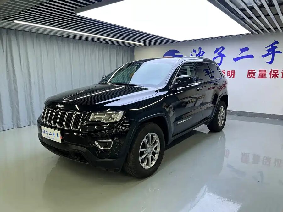 Jeep Grand Cherokee (Import), 2013 — фото продавца с che168