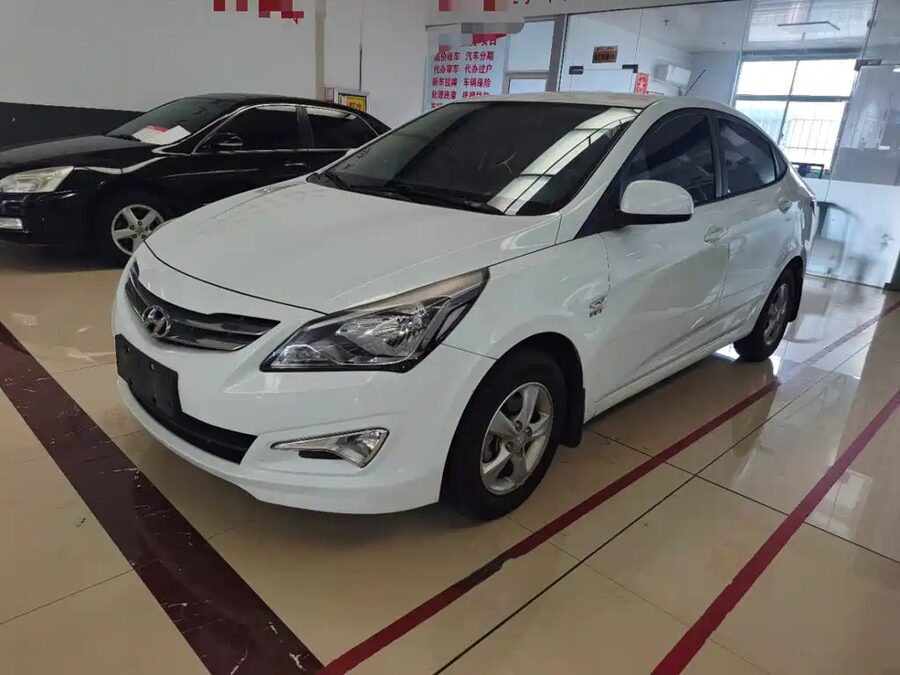 Hyundai Verna, 2015 — фото продавца с che168