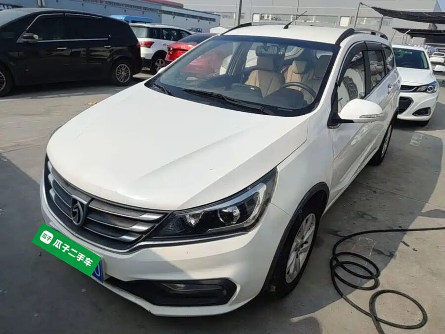 Baojun 310W, 2018 — фото продавца с che168