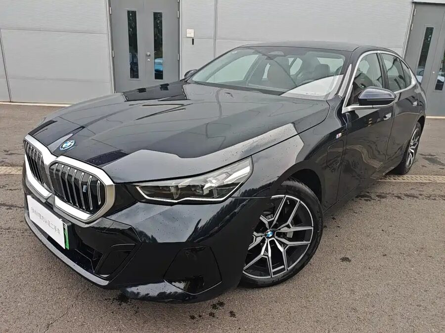 BMW i5, 2026 — фото продавца с che168