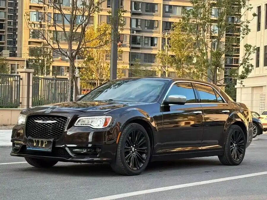 Chrysler 300C, 2013 — фото продавца с che168
