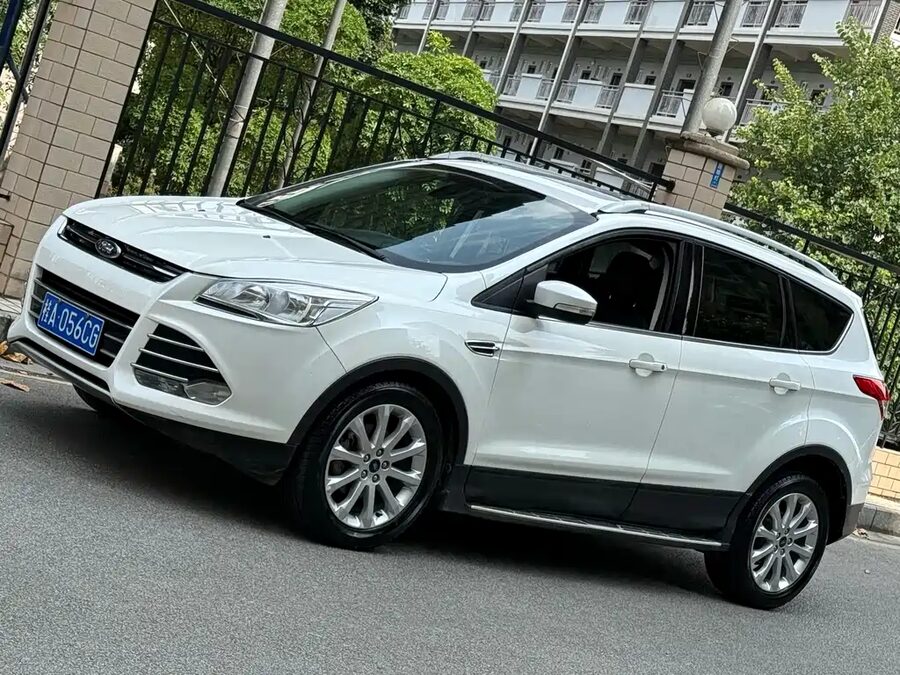 Ford Kuga, 2014 — фото продавца с che168