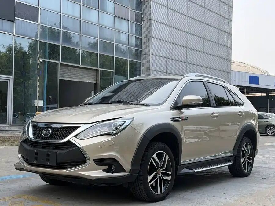 BYD Tang New Energy, 2016 — фото продавца с che168