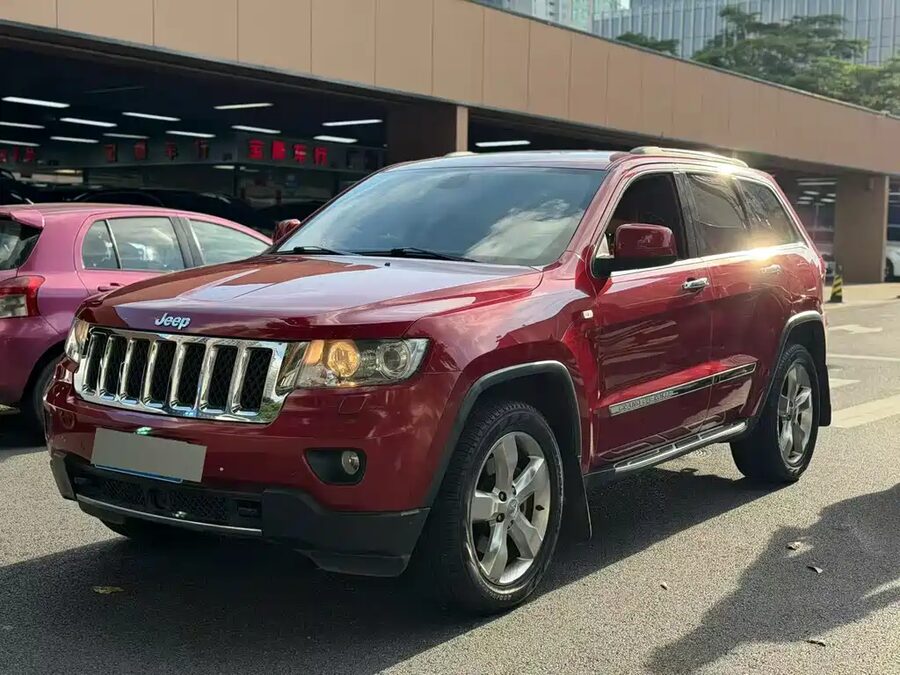 Jeep Grand Cherokee (Import), 2011 — фото продавца с che168