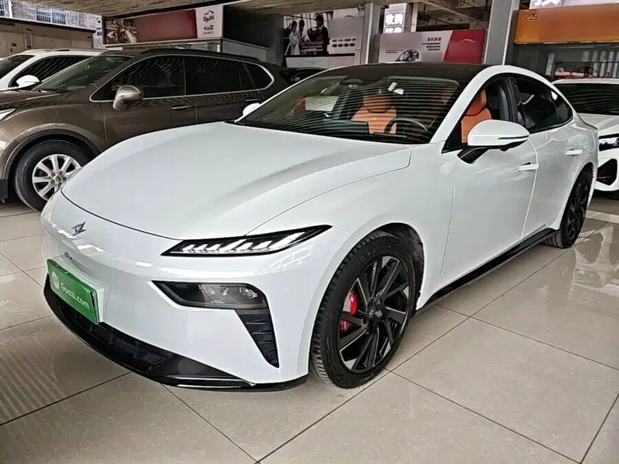 eπ eπ007, 2024 — фото продавца с che168