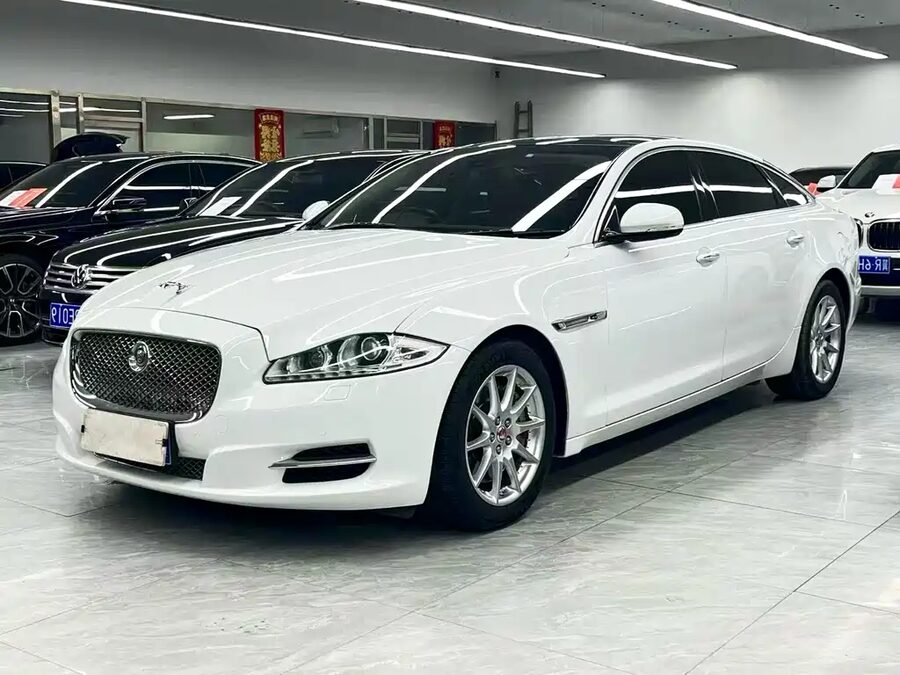 Jaguar XJ, 2015 — фото продавца с che168