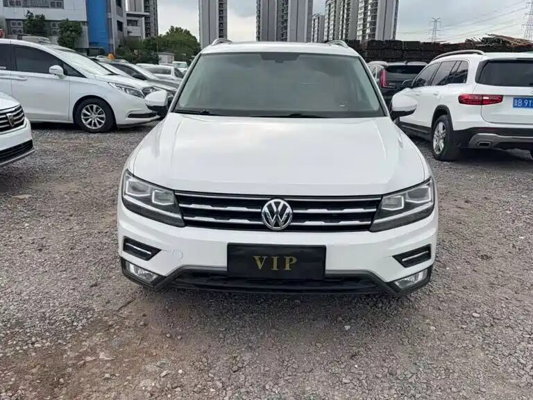Volkswagen Tiguan L, 2017 — фото продавца с che168