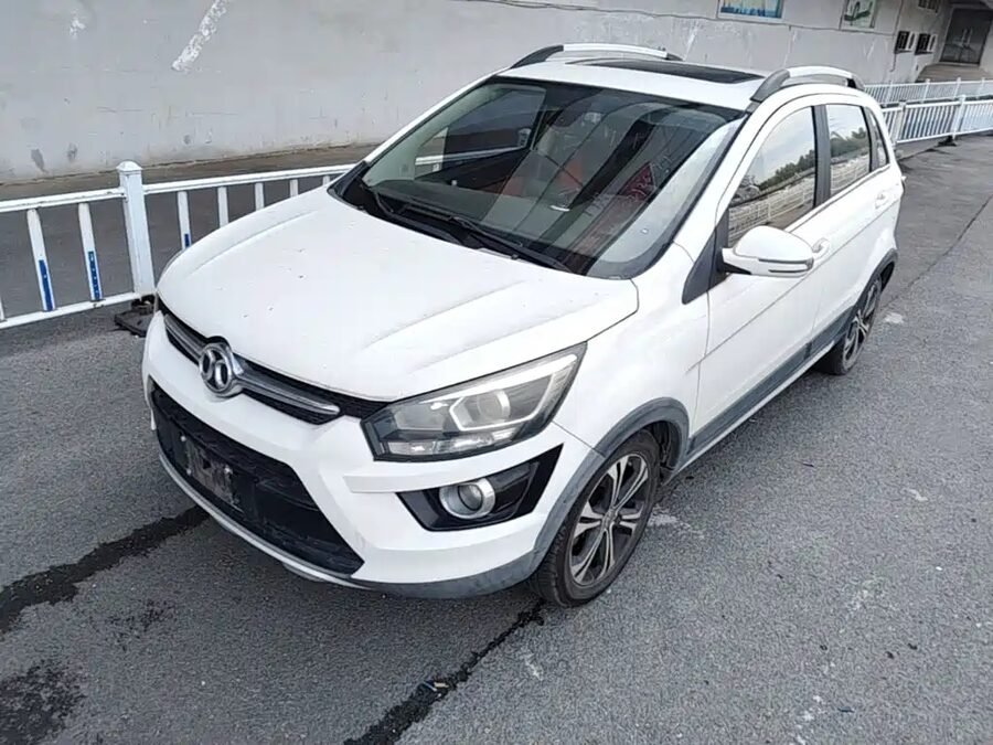 BAIC Senova X25, 2017 — фото продавца с che168