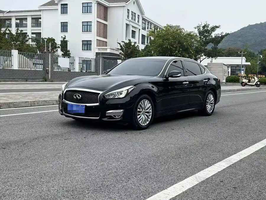 Infiniti Q70, 2016 — фото продавца с che168