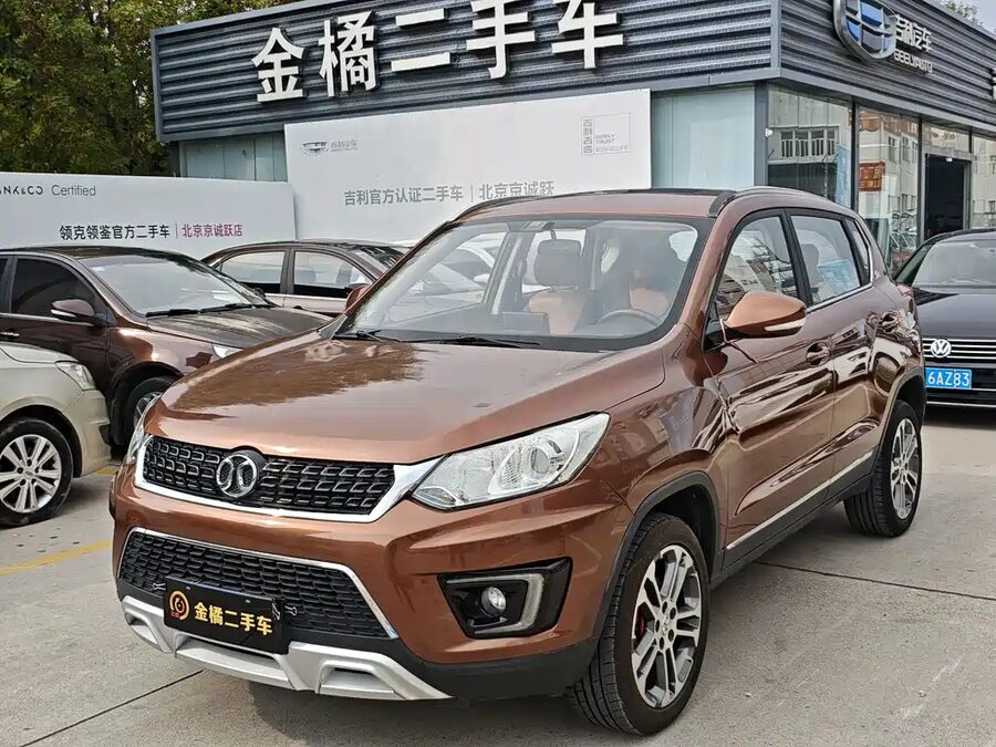 BAIC Senova X35, 2016 — фото продавца с che168