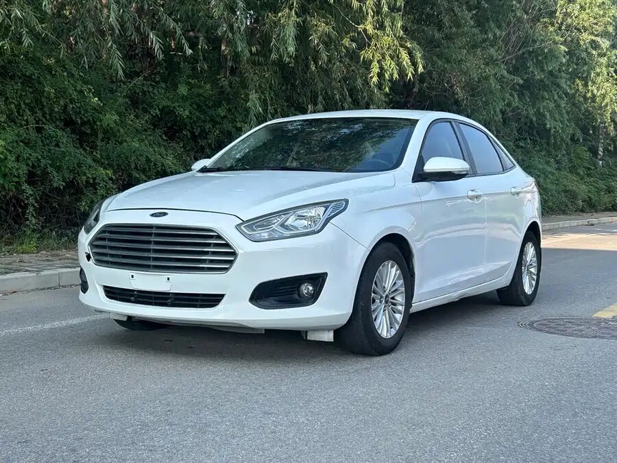 Ford Escort, 2016 — фото продавца с che168