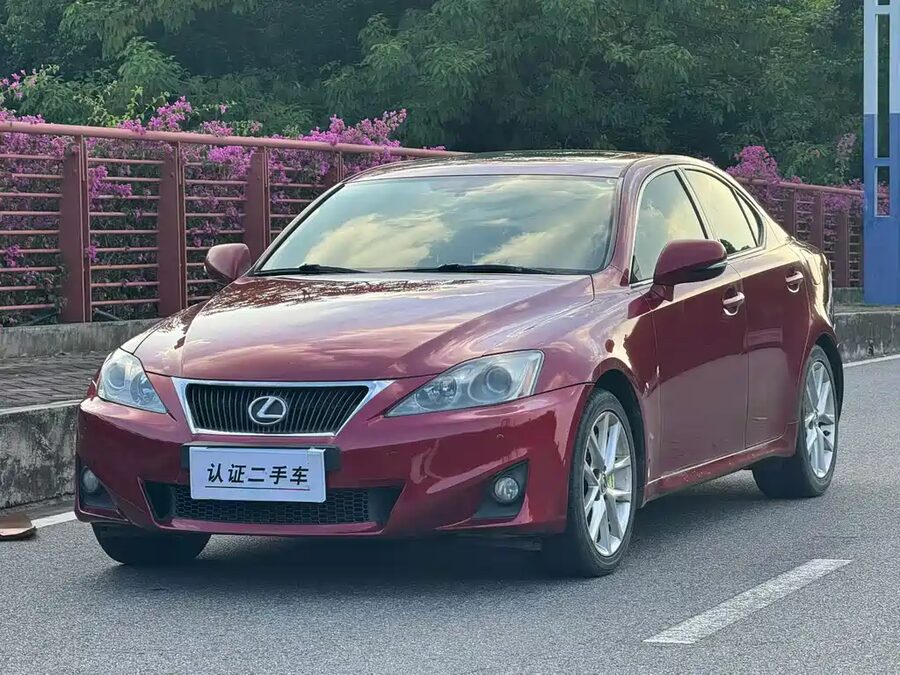 Lexus IS, 2011 — фото продавца с che168