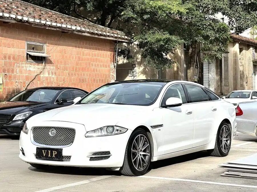 Jaguar XJ, 2012 — фото продавца с che168