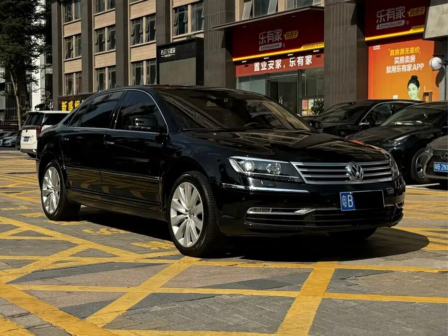 Volkswagen Phaeton, 2012 — фото продавца с che168