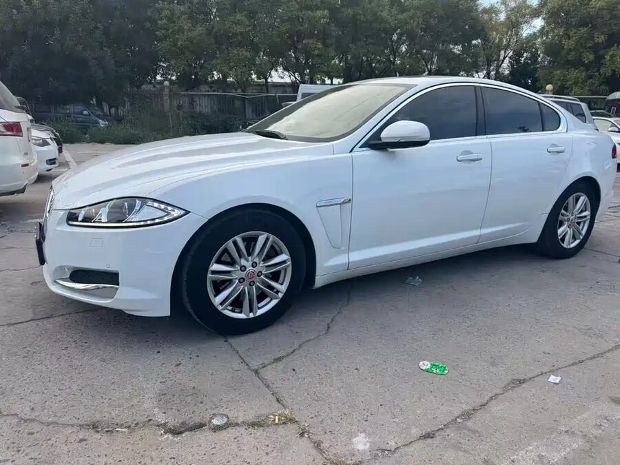 Jaguar XF, 2015 — фото продавца с che168