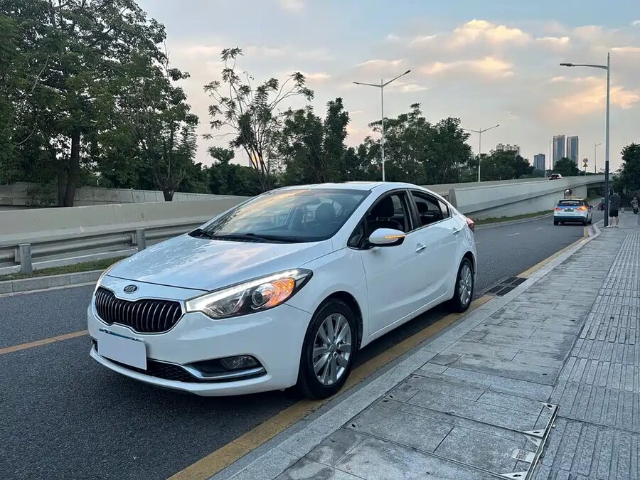 Kia K3, 2014 — фото продавца с che168
