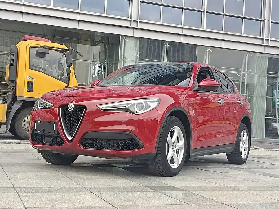 Alfa Romeo Stelvio, 2019 — фото продавца с che168