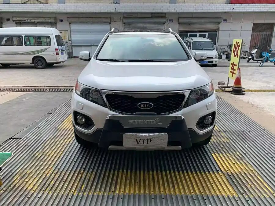Kia Sorento, 2012 — фото продавца с che168