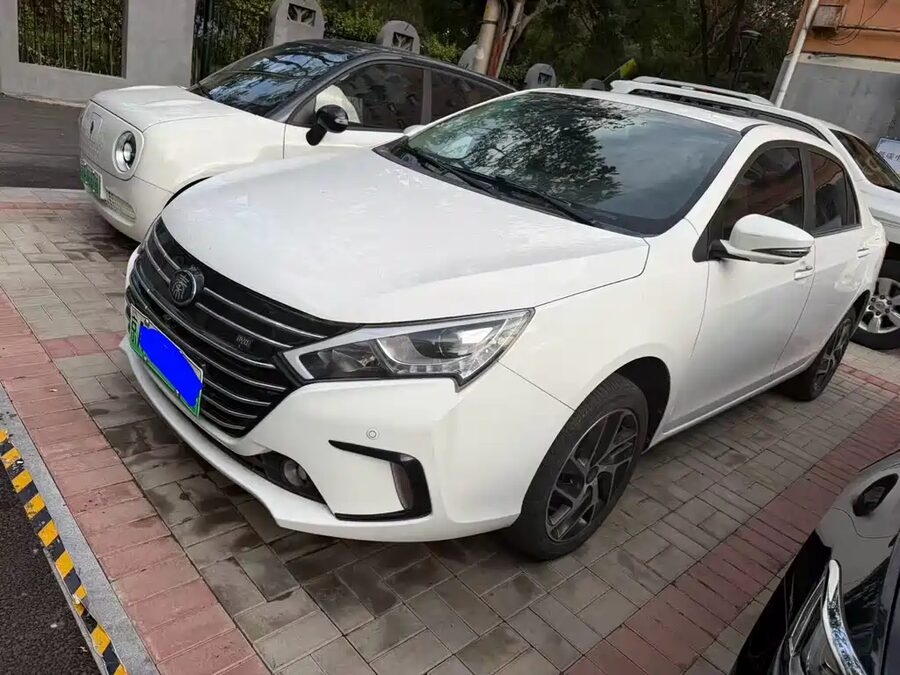 BYD Qin NEV, 2018 — фото продавца с che168