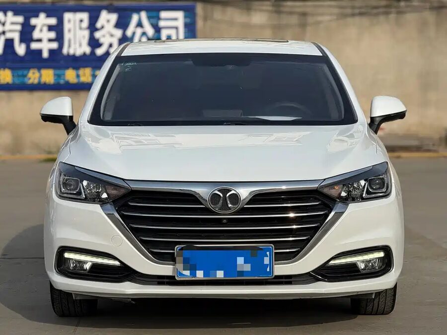 BAIC Senova D50, 2019 — фото продавца с che168