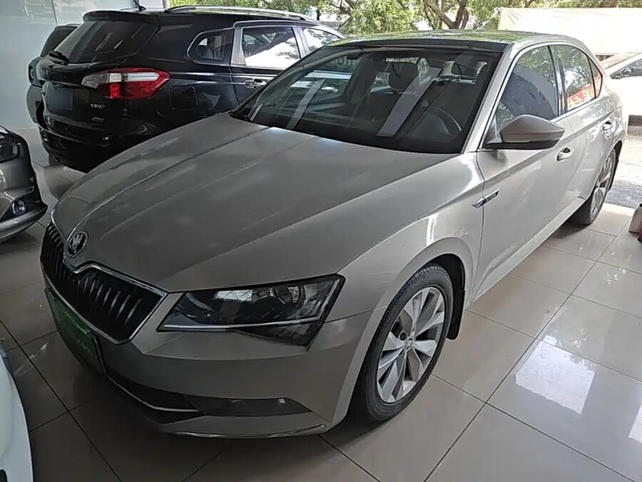 Skoda Superb, 2017 — фото продавца с che168