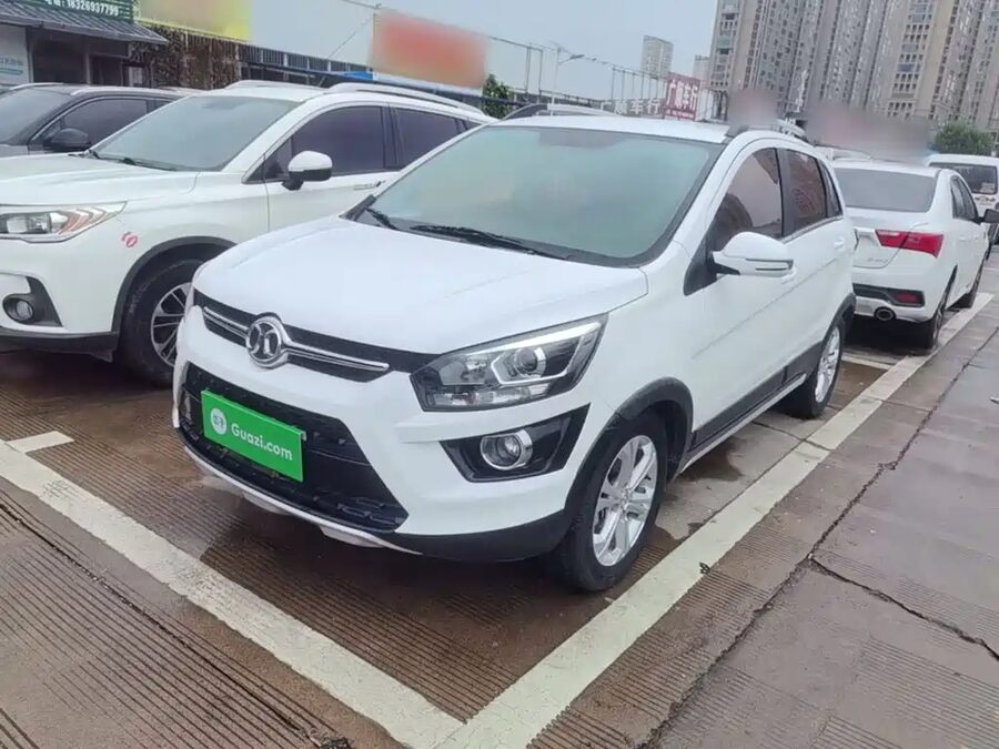 BAIC Senova X25, 2017 — фото продавца с che168
