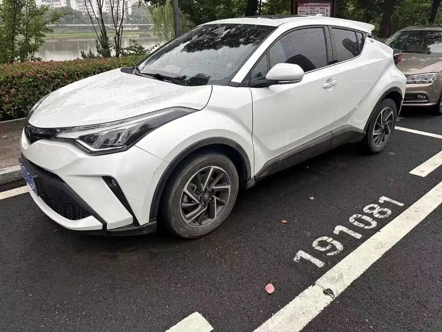 Toyota C-HR, 2022 — фото продавца с che168