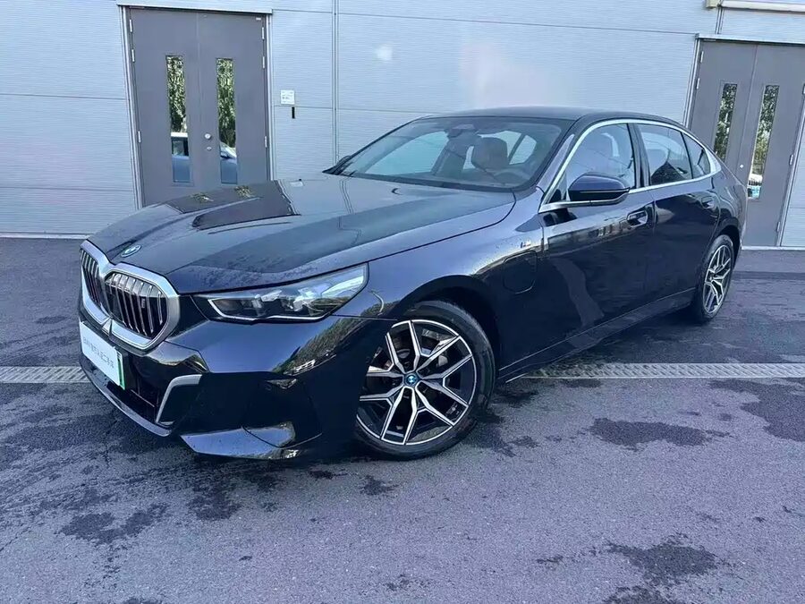 BMW i5, 2026 — фото продавца с che168