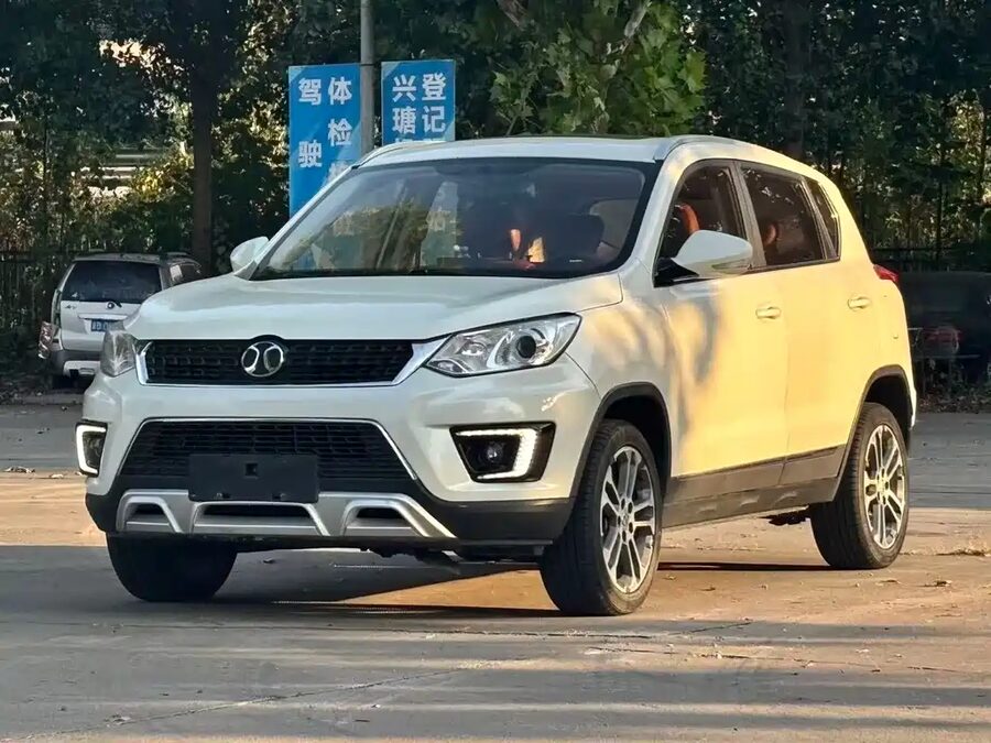 BAIC Senova X35, 2017 — фото продавца с che168