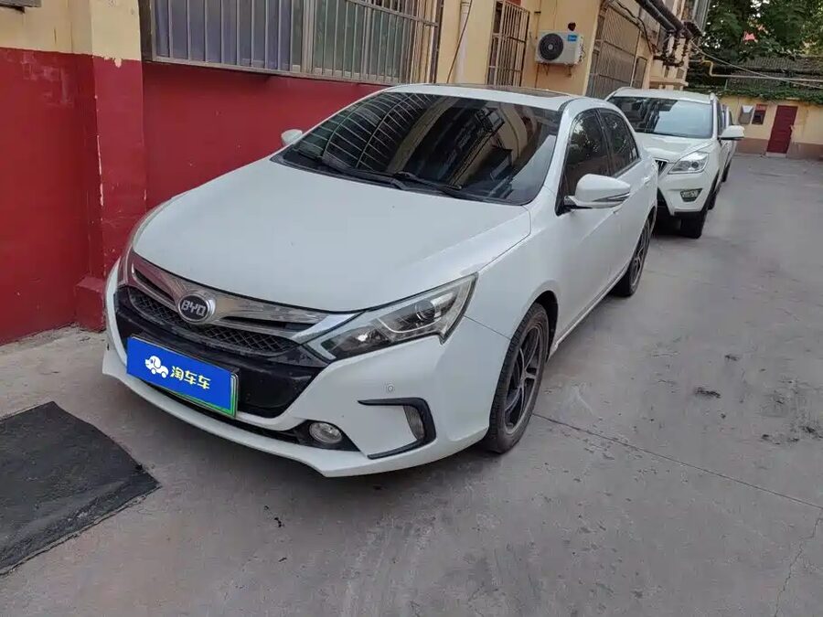 BYD Qin NEV, 2015 — фото продавца с che168