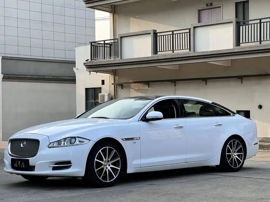 Jaguar XJ, 2012 — фото продавца с che168
