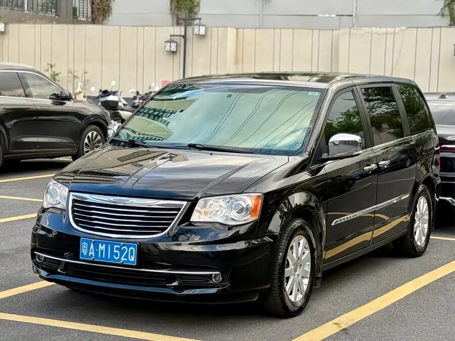 Chrysler Grand Voyager (Import), 2014 — фото продавца с che168