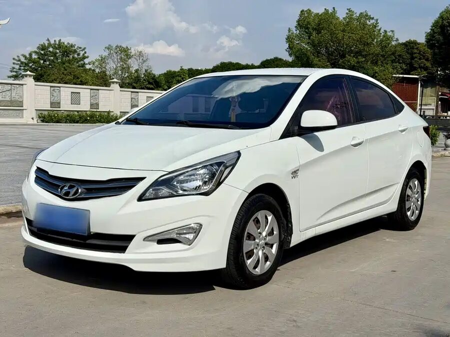 Hyundai Verna, 2015 — фото продавца с che168