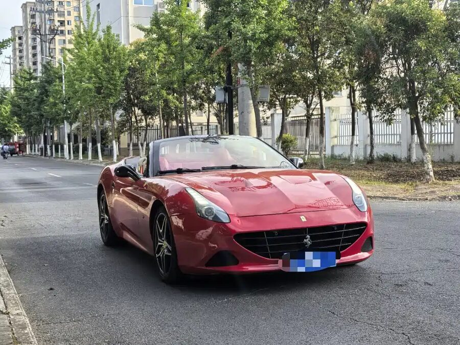 Ferrari California T, 2015 — фото продавца с che168
