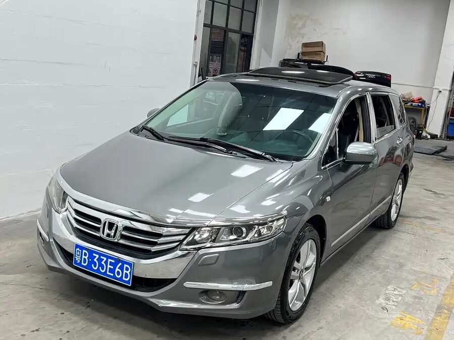Honda Odyssey, 2010 — фото продавца с che168