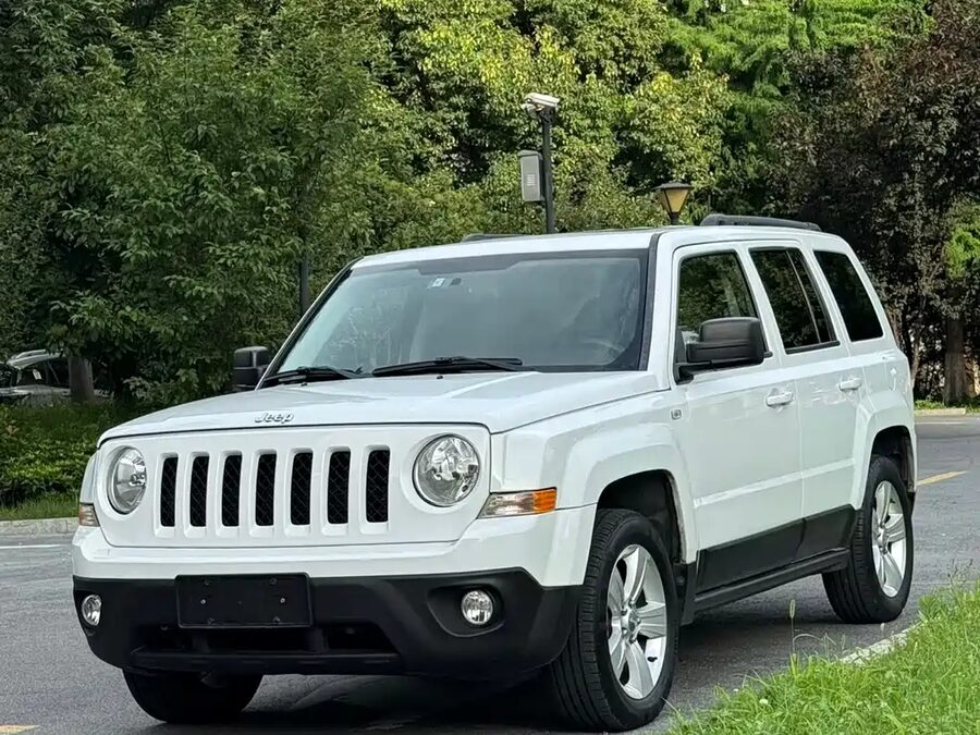 Jeep Patriot, 2015 — фото продавца с che168