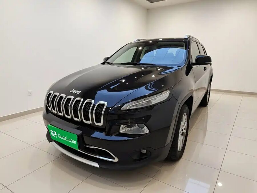 Jeep Cherokee, 2016 — фото продавца с che168