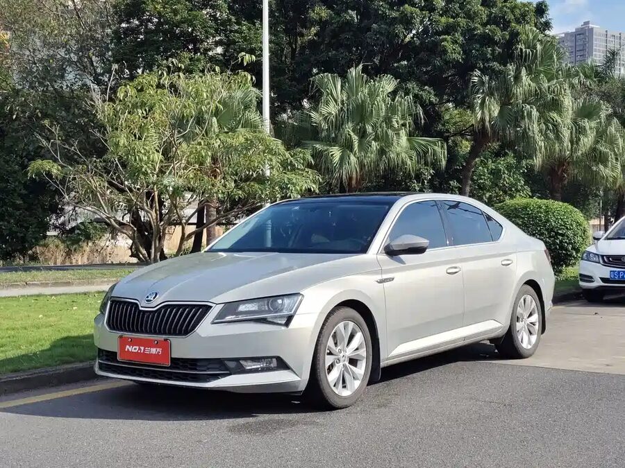 Skoda Superb, 2017 — фото продавца с che168