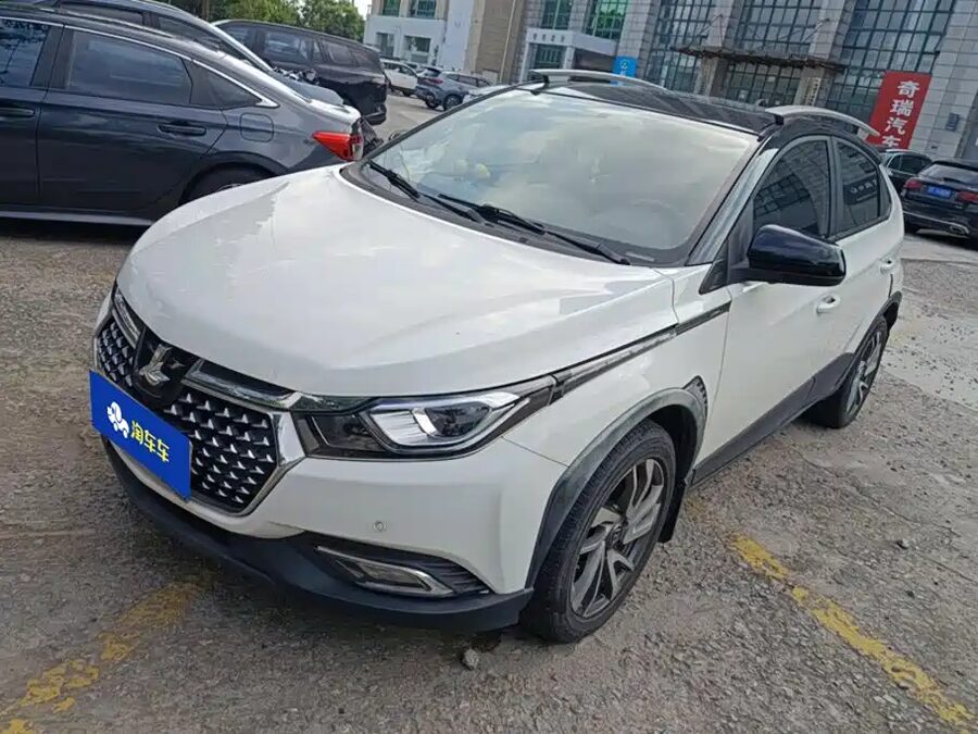 Luxgen U5 SUV, 2017 — фото продавца с che168