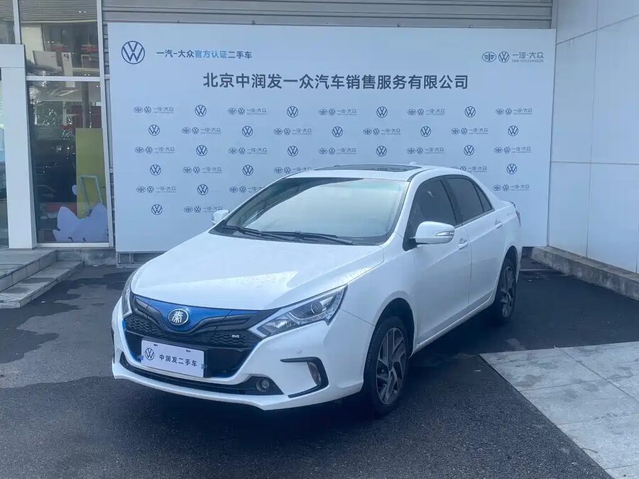 BYD Qin NEV, 2017 — фото продавца с che168