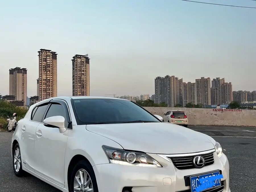 Lexus CT, 2013 — фото продавца с che168