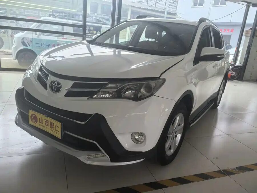 Toyota RAV4, 2015 — фото продавца с che168