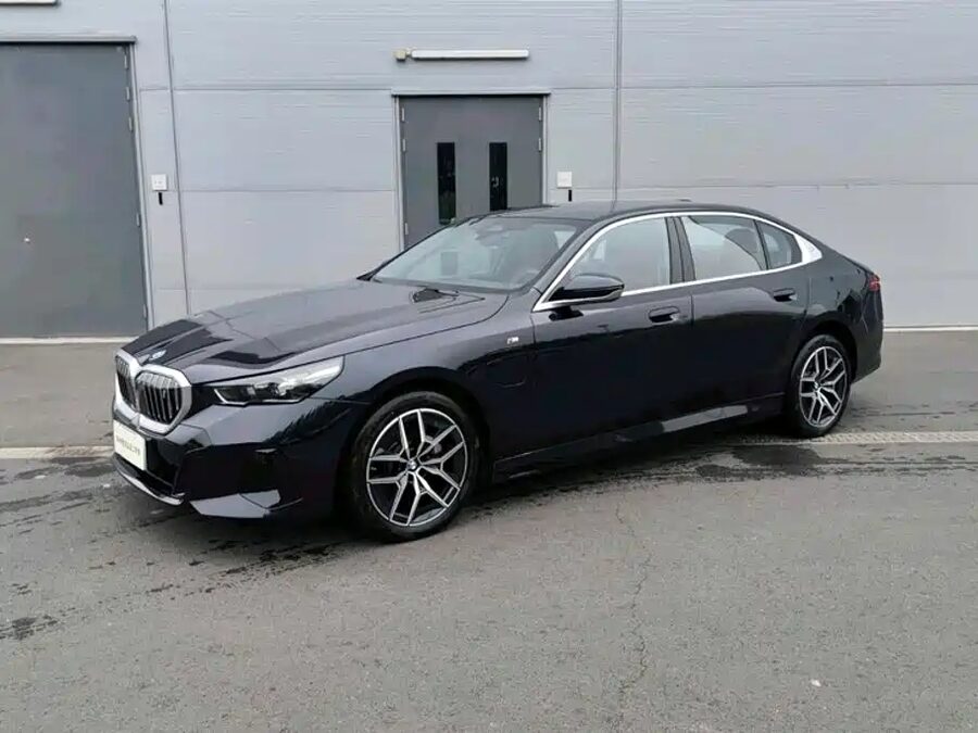 BMW i5, 2026 — фото продавца с che168