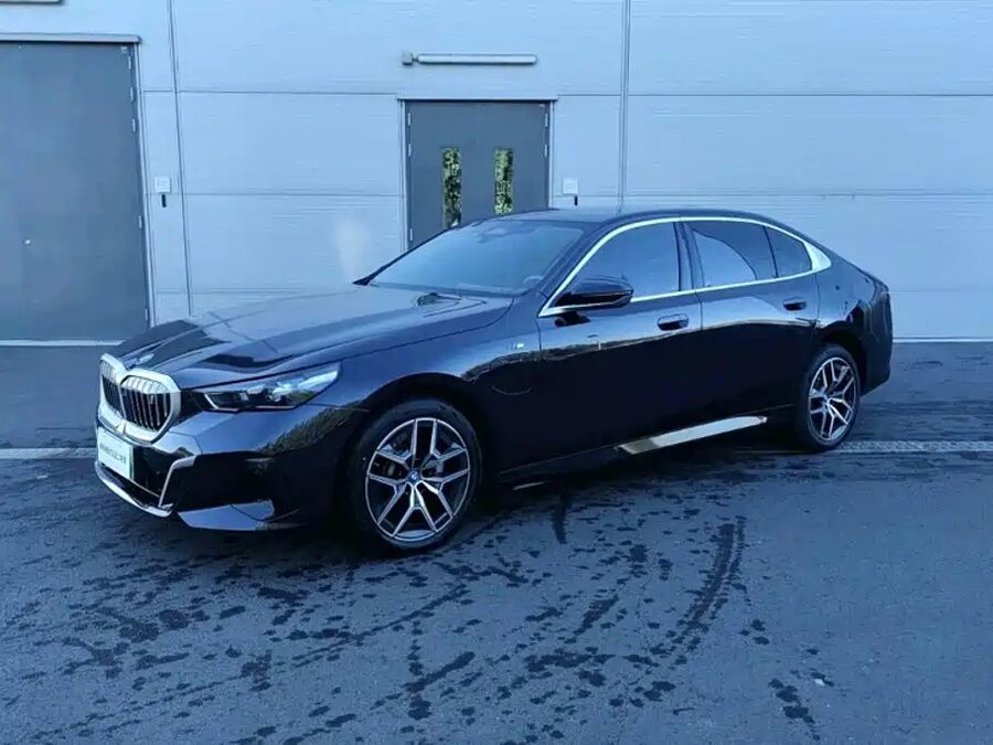 BMW i5, 2026 — фото продавца с che168