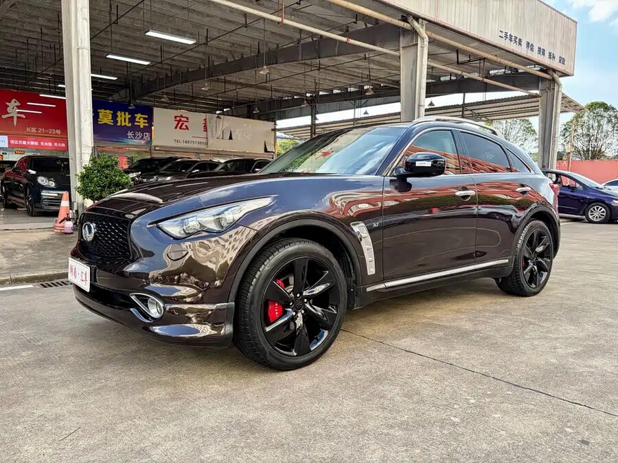 Infiniti QX70, 2015 — фото продавца с che168