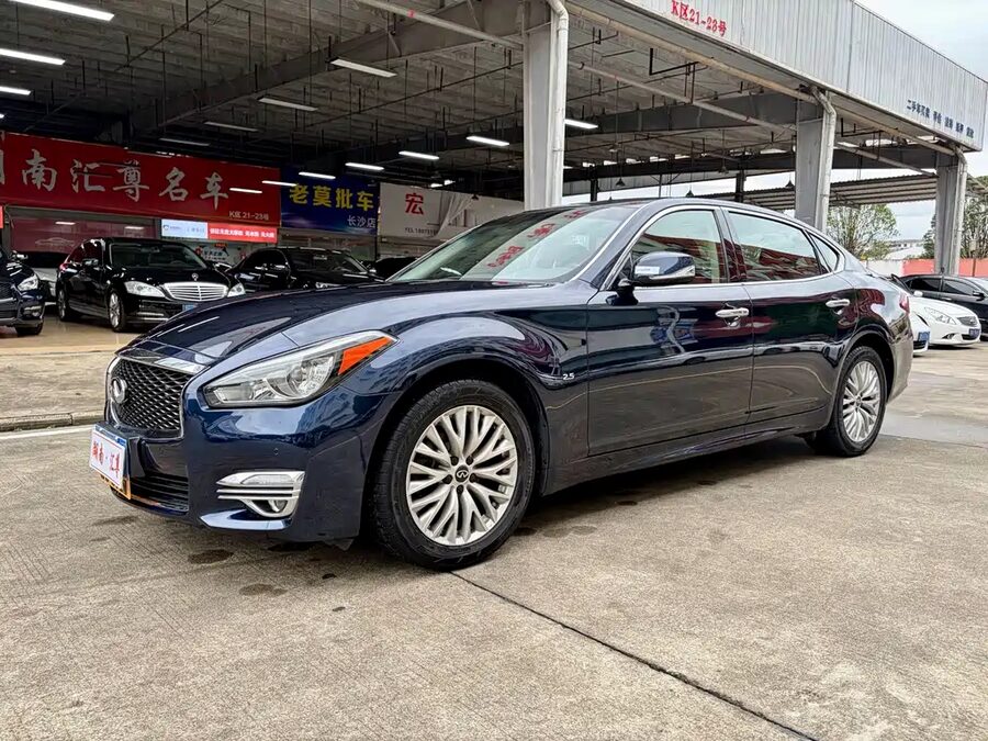 Infiniti Q70, 2015 — фото продавца с che168