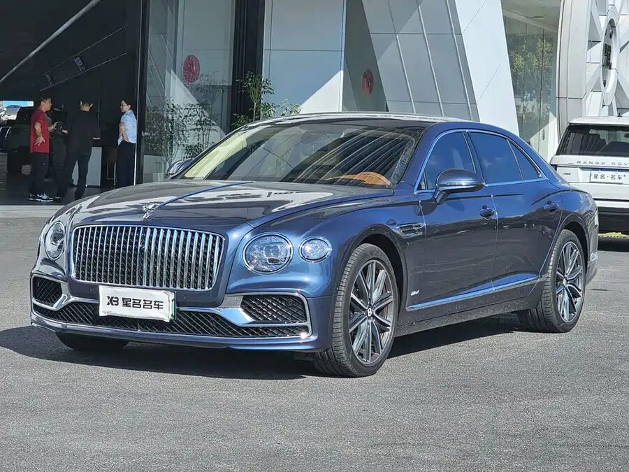 Bentley Flying Spur PHEV, 2022 — фото продавца с che168