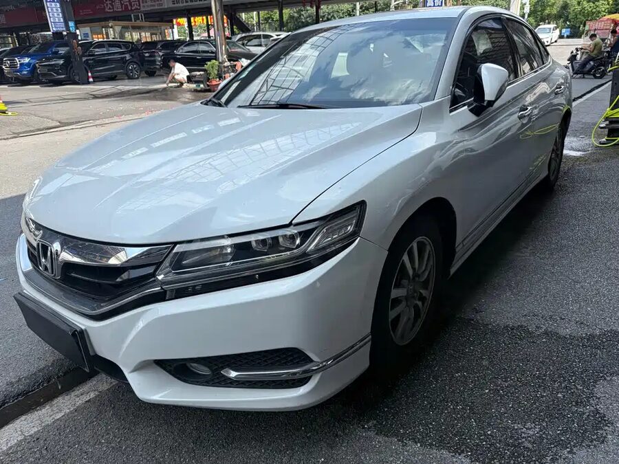 Honda Spirior, 2015 — фото продавца с che168